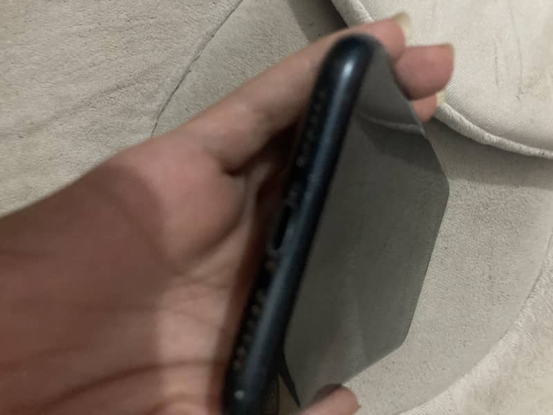 Apple iPhone XR 3