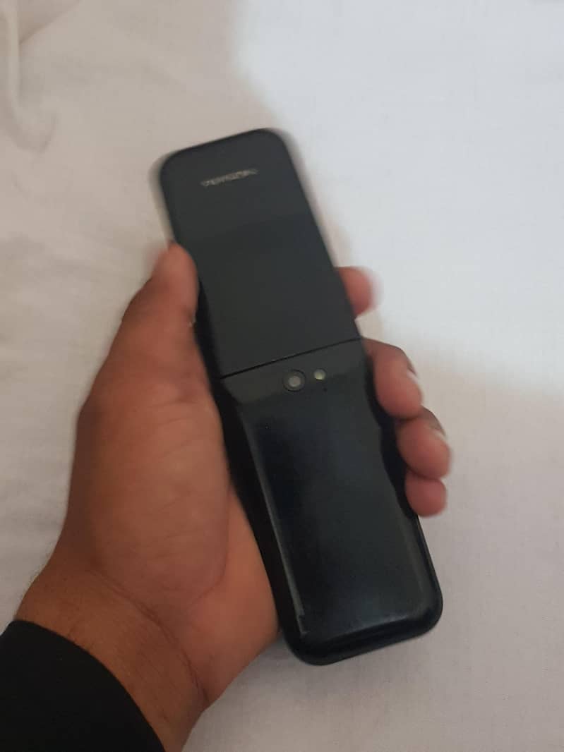Nokia 2720 Flip 2