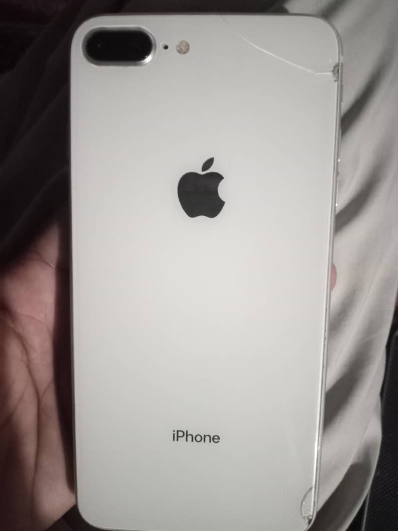 Apple iPhone 8 Plus 0