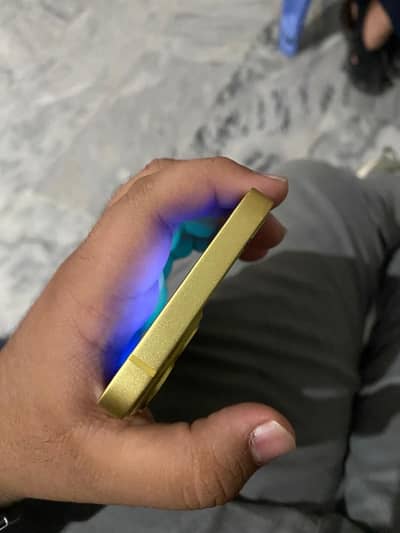 Apple iPhone 14