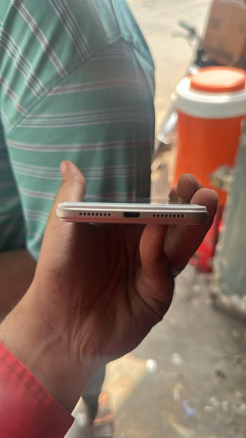 OPPO A37 2