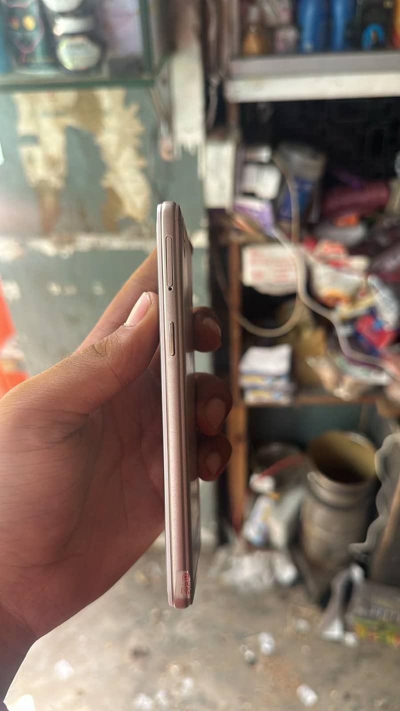 OPPO A37 5