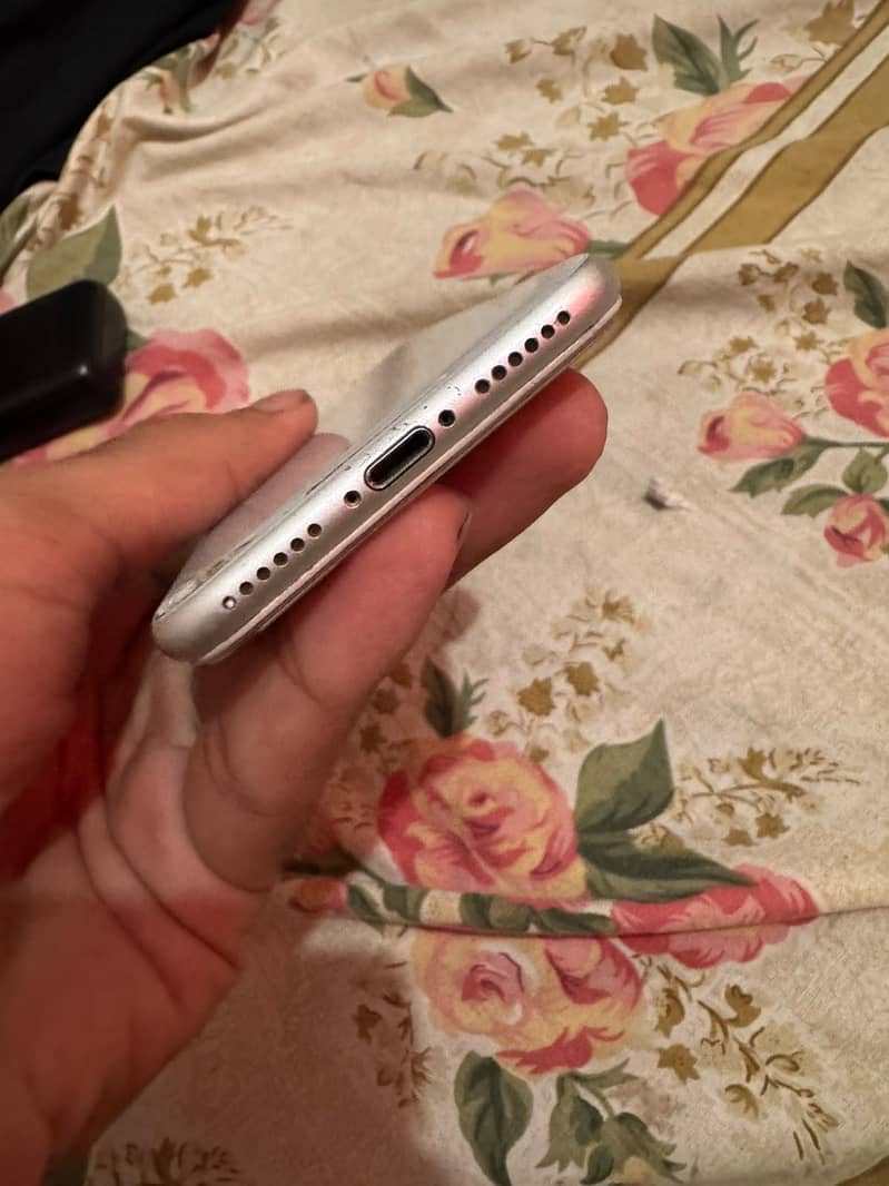 Iphone 15 JV 5