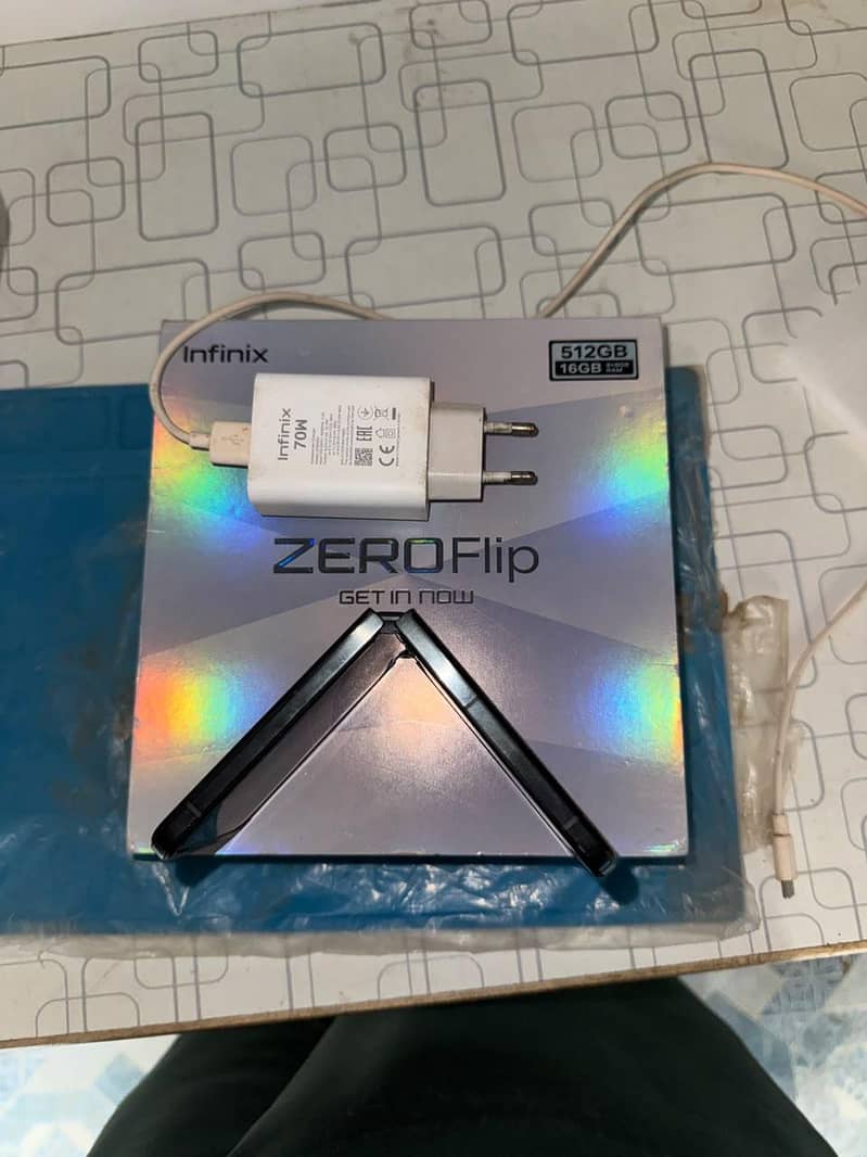 Infinix Zero Flip 3