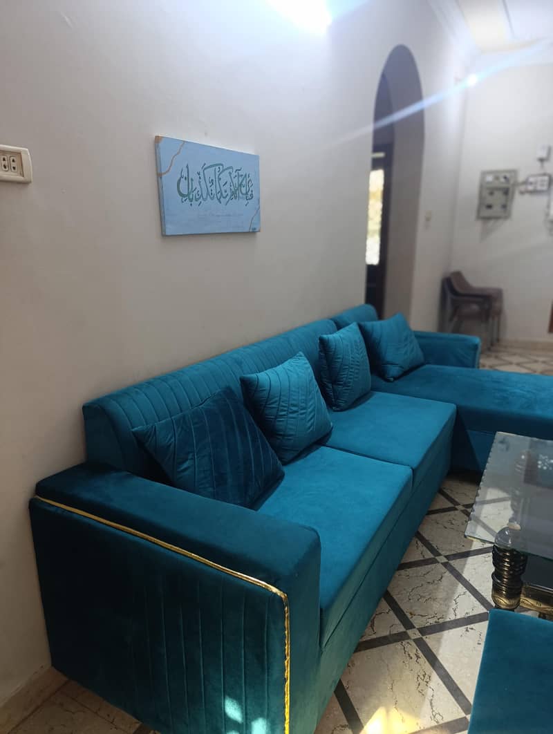 L-shaped sofa 0