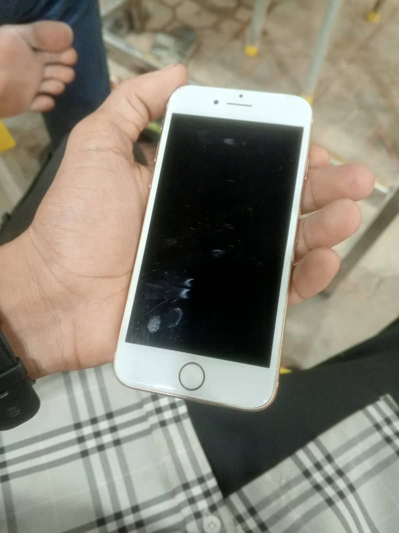 Apple iPhone 8 - Mobile Phones - 1120242867