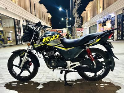 Honda CB 150F (Black)