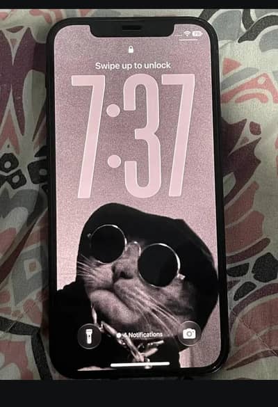 Apple iPhone 12