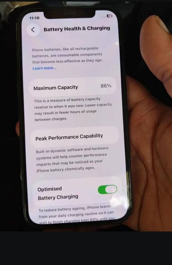 Apple iPhone 12 4