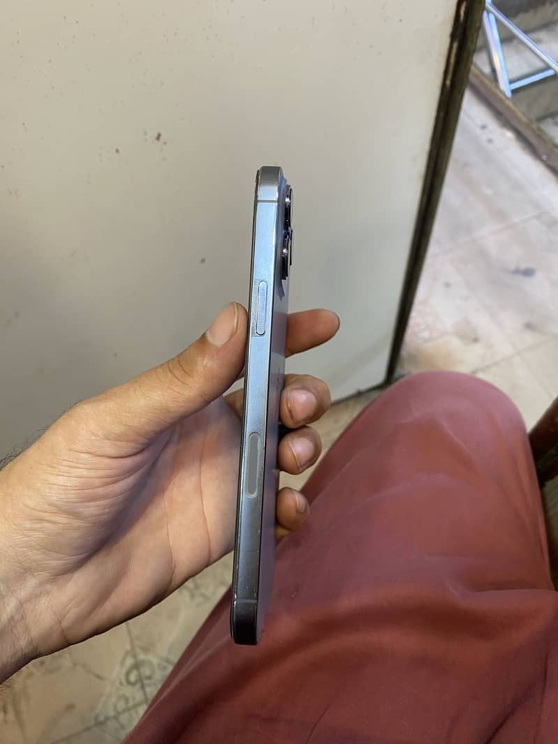 iPhone 13 Pro Max 3