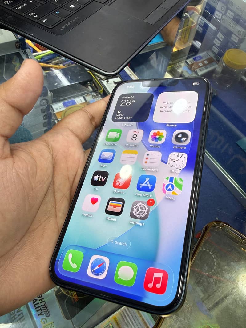 iPhone 13 JV 4