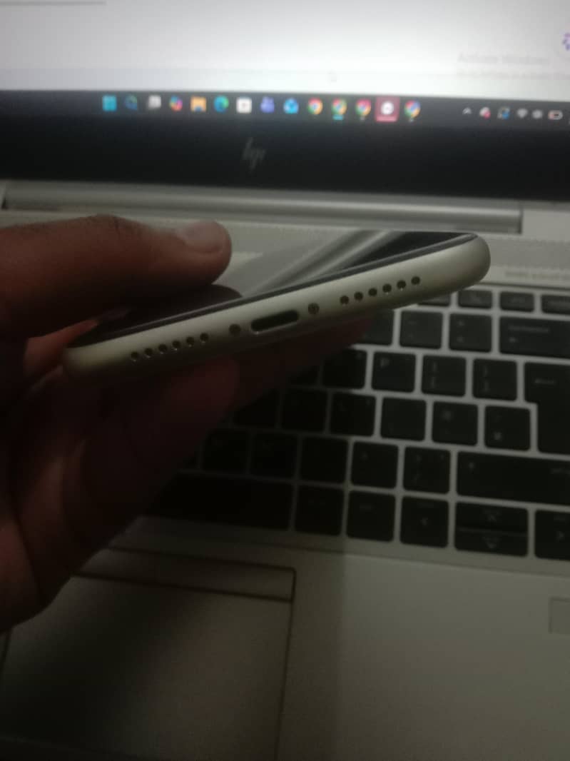 Apple iPhone 11 2