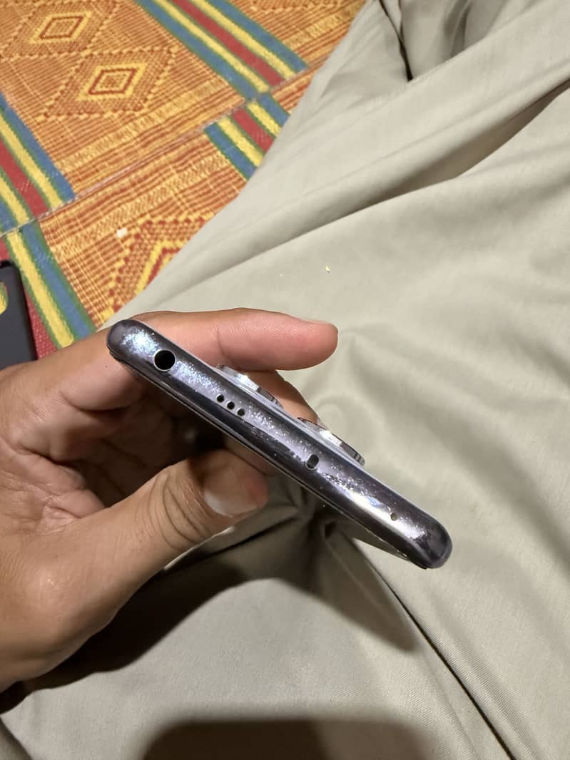 Xiaomi Redmi Note 14 Pro 3