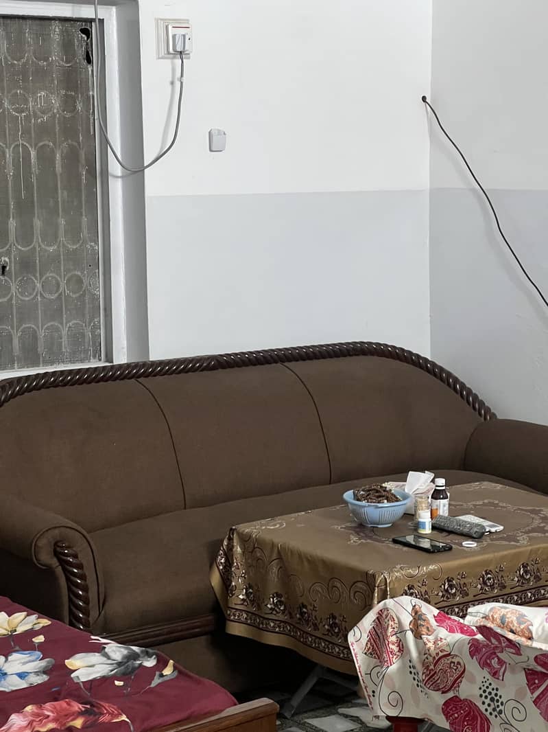 King Bed With 2 Side-tables And 3,2,1 Sofas Set 1