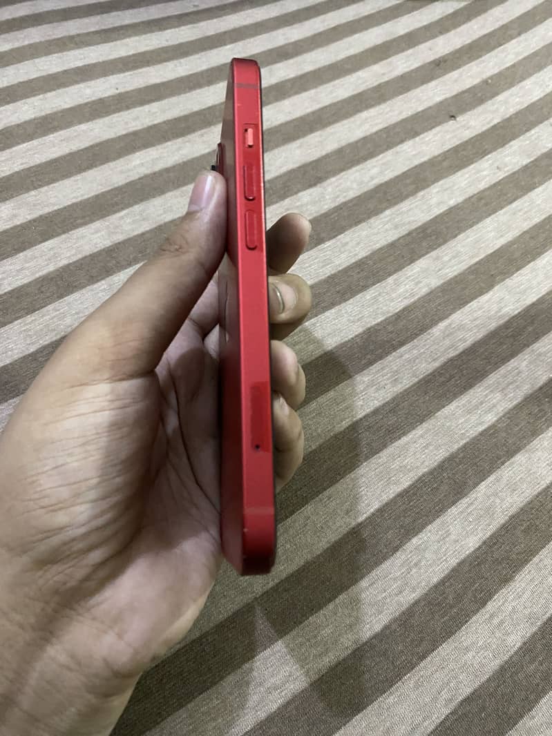 Apple iPhone 13 3