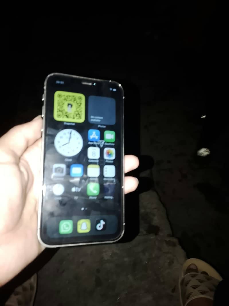 Apple iPhone 15 Pro xr 1