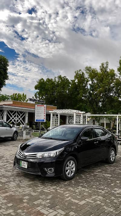 Toyota Corolla Altis 2015