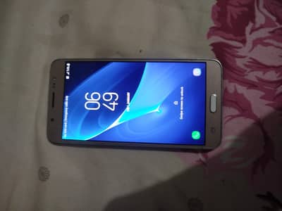 Samsung Mobile J7