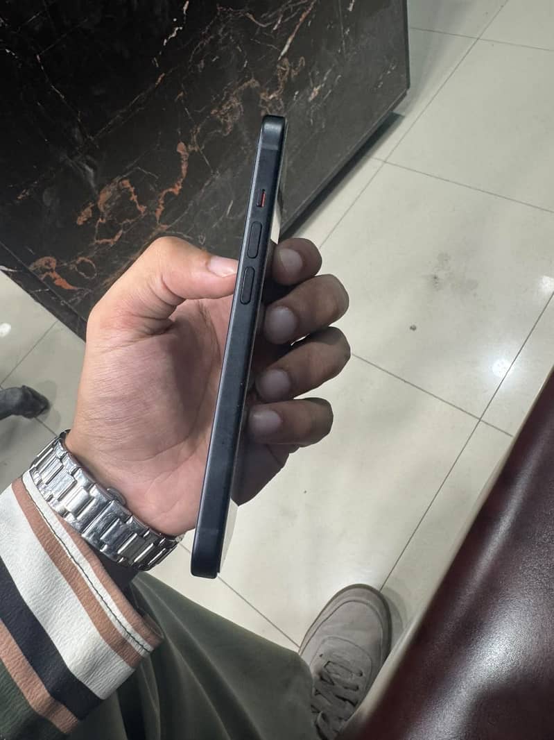 Apple iPhone 15 1