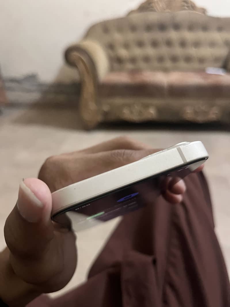 iPhone 13 PTA 1