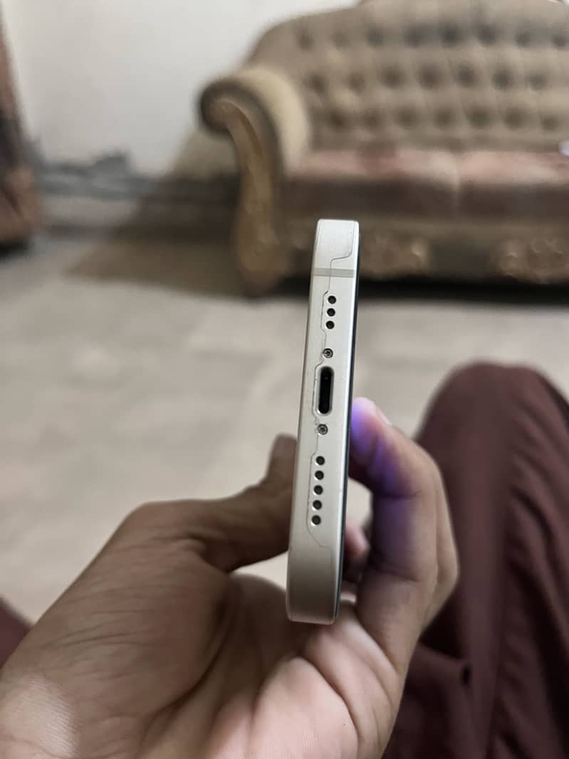 iPhone 13 PTA 4