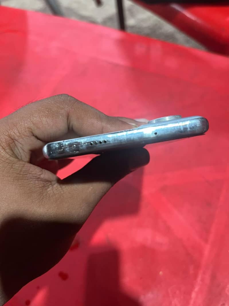 Tecno CAMON 40 Pro 6