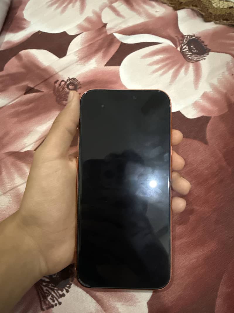 Apple iPhone 17 Pro Max 4