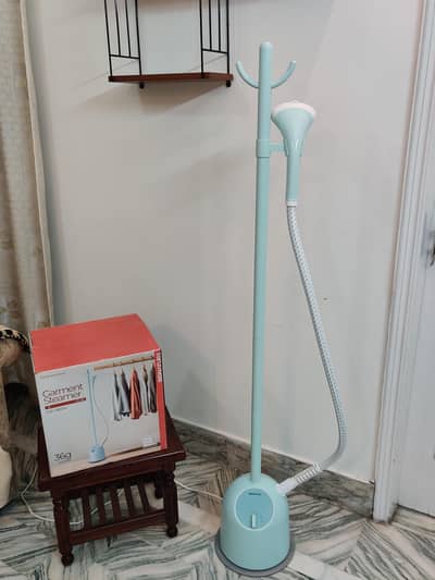 Signature Garment Steamer 1500W