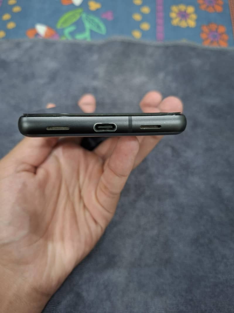 Google Pixel 7a 3