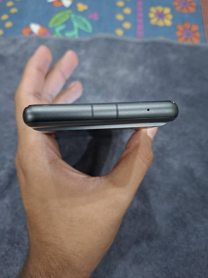 Google Pixel 7a 5