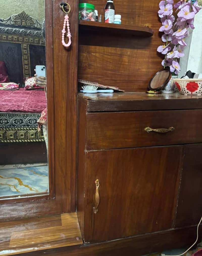 dressing table 2