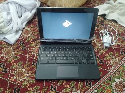 laptop chrome book for internet surfing