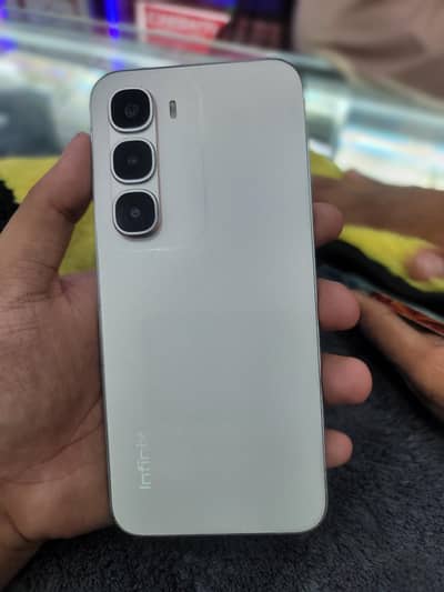 Infinix Hot 60 Pro