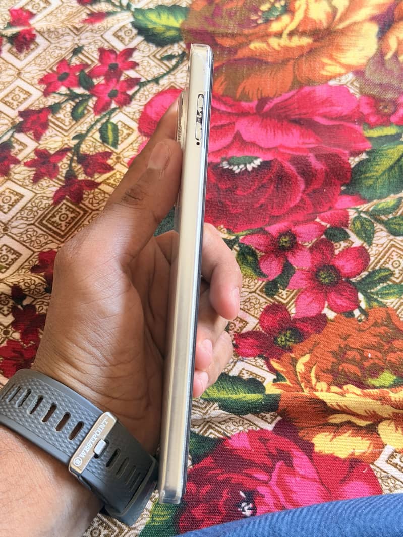 Tecno CAMON 30 5