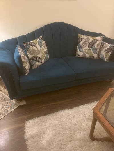 7 Seater Sofa Set and table side tables - Like New in Good Condition