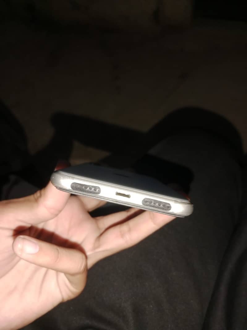 Apple iPhone 11 5