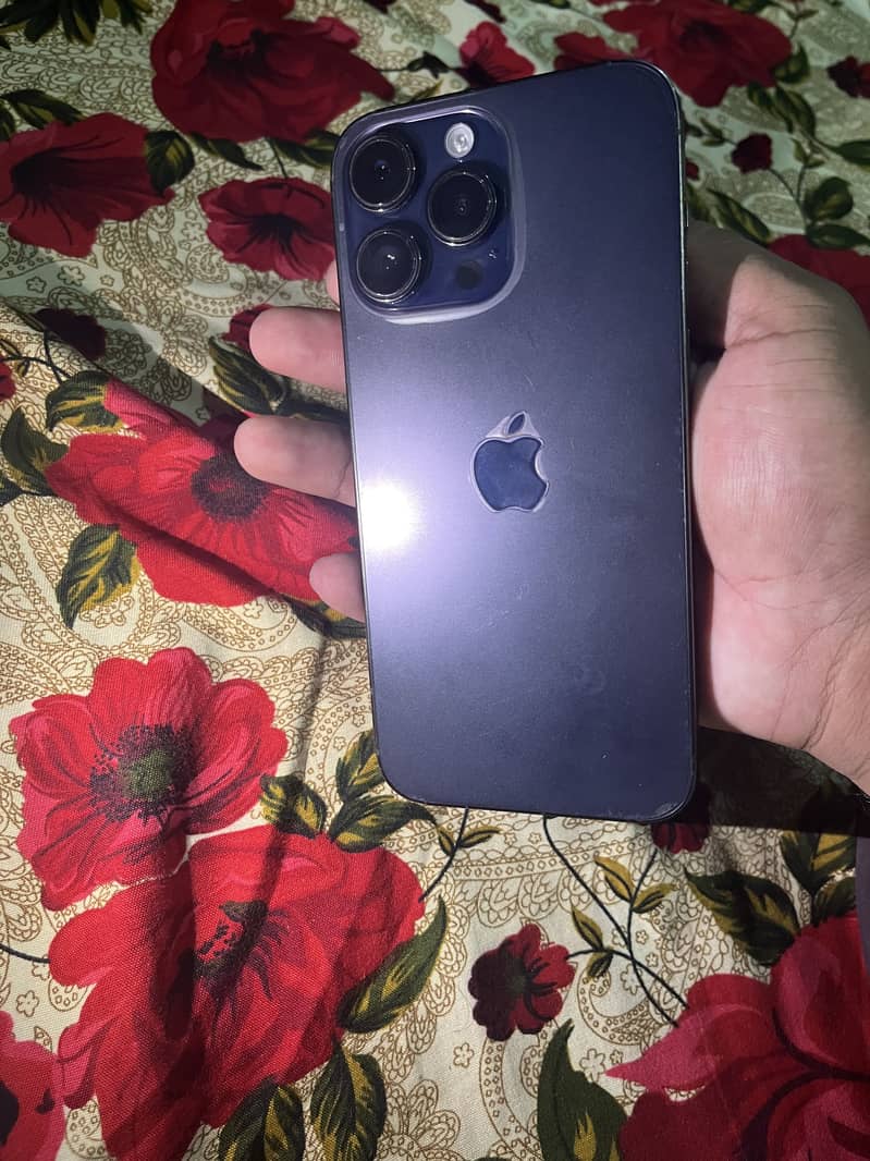 Apple iPhone 14 Pro Max 4