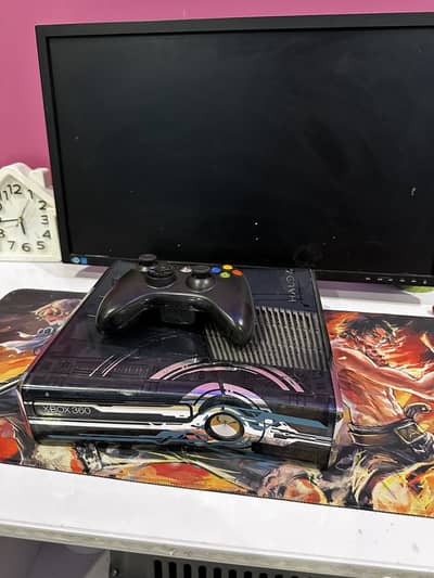 Xbox 360 slim gaming addition with box