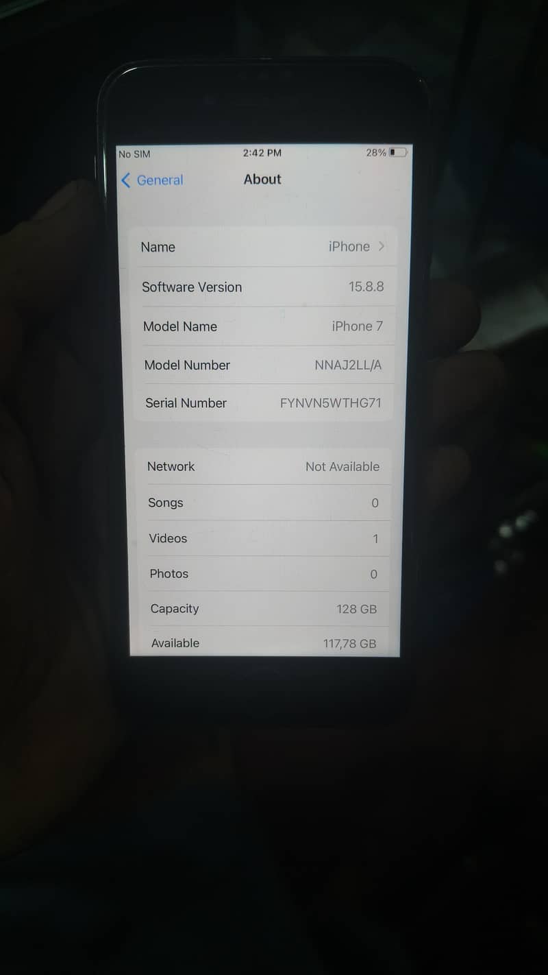 Apple iPhone 7 3