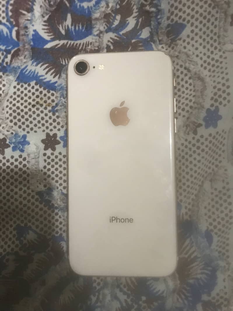Apple iPhone 8 1