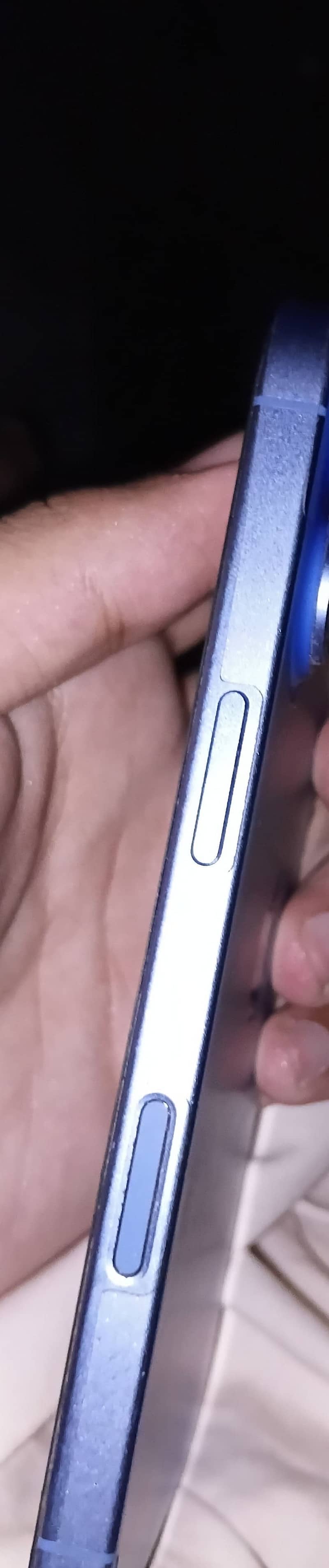 Apple iPhone 16 1