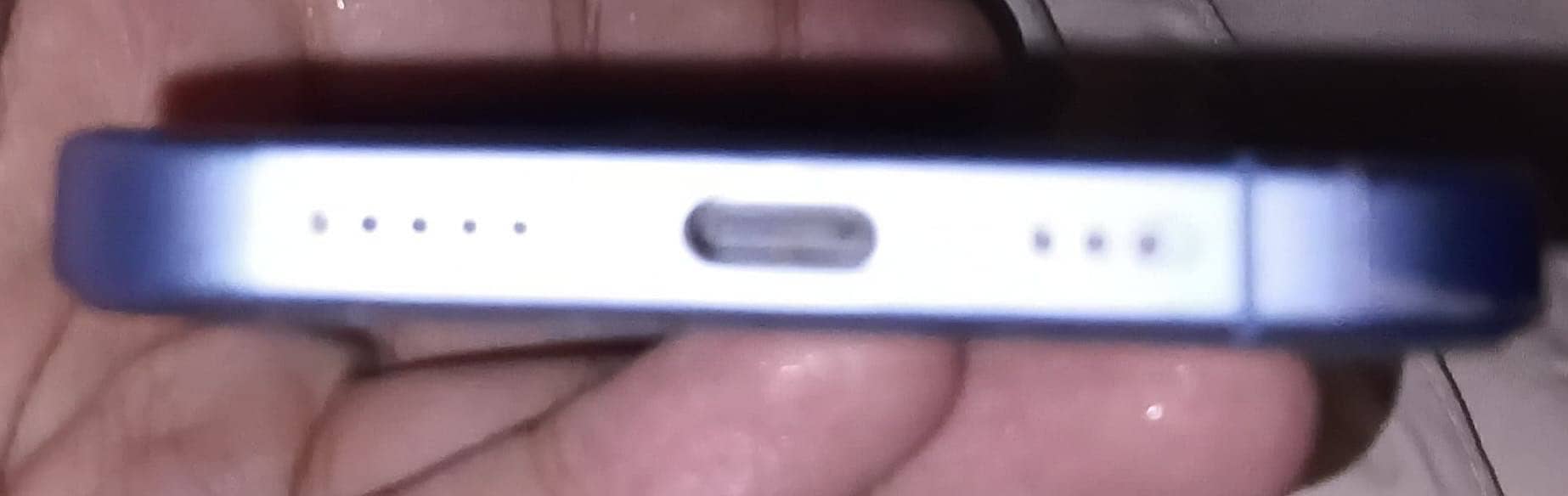 Apple iPhone 16 3