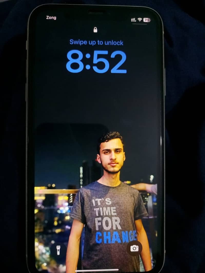 Apple iPhone 11 0