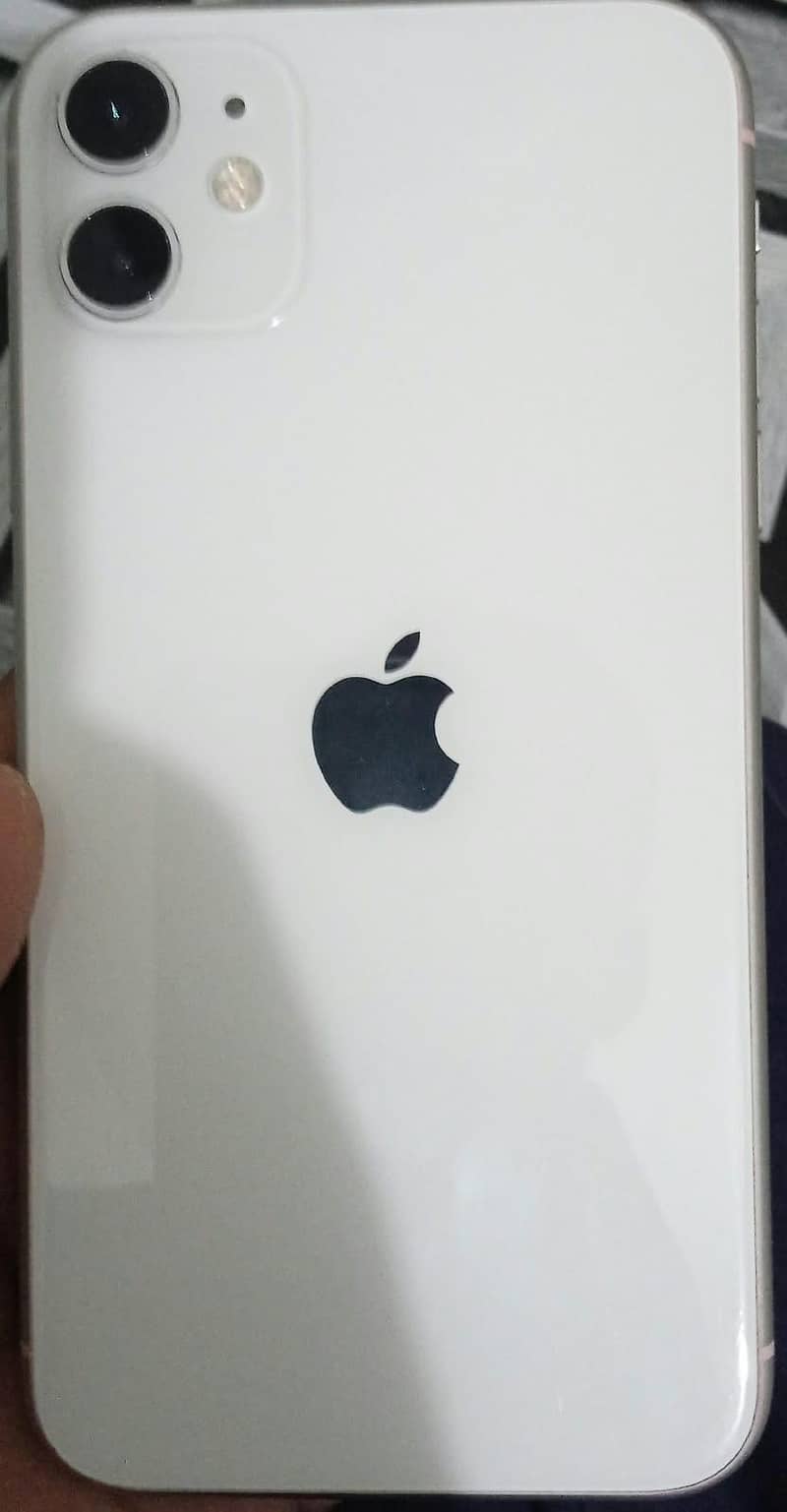 Apple iPhone 11 3