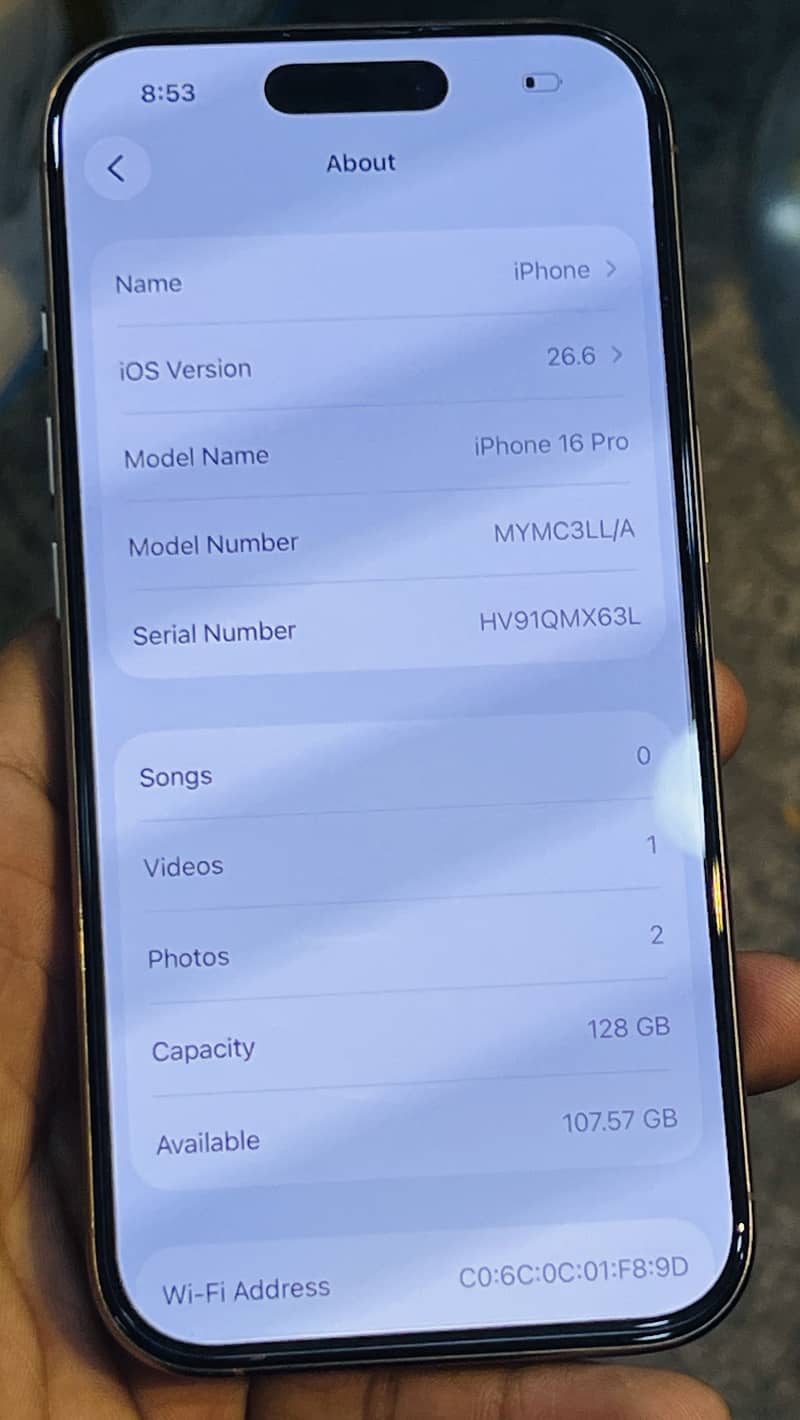 Apple iPhone 16 Pro 3