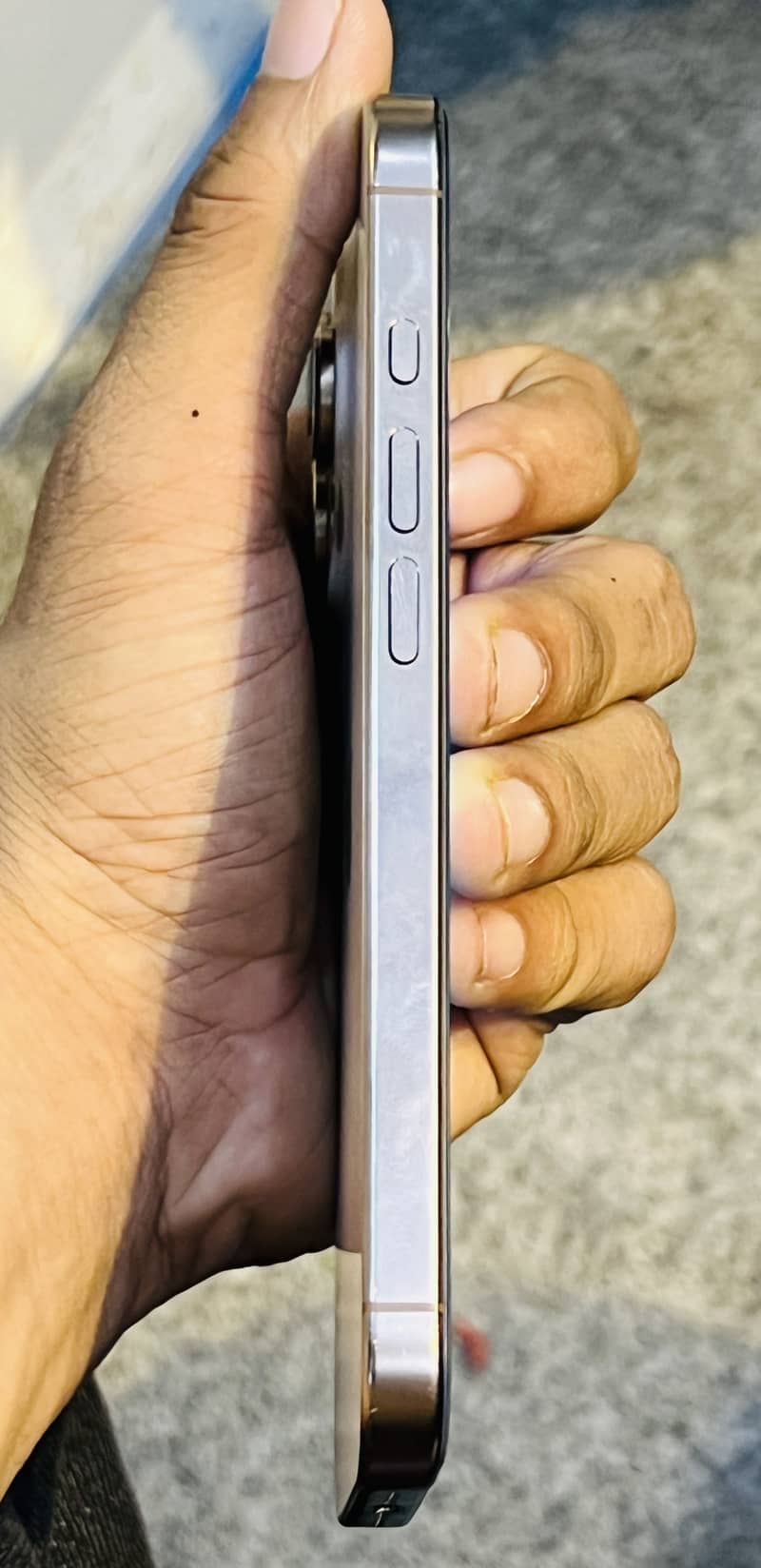 Apple iPhone 16 Pro 5