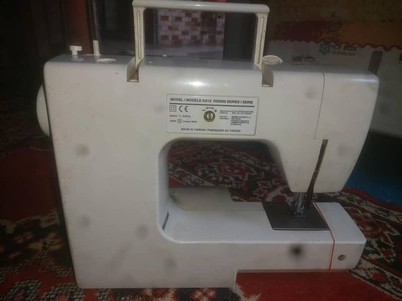 sewing machine 0