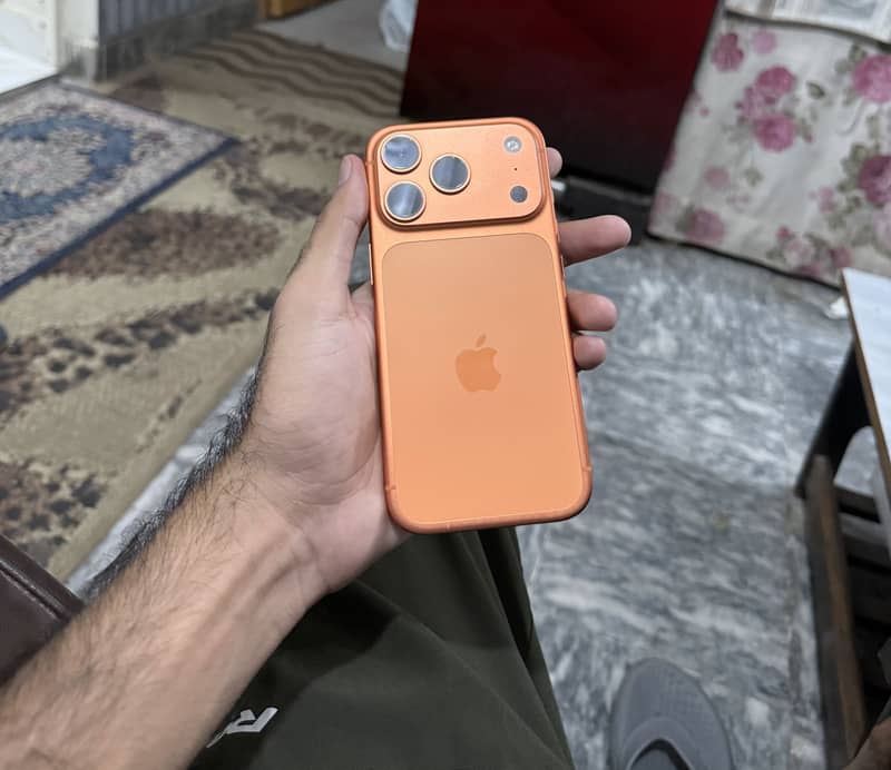 Apple iPhone 17 Pro 0