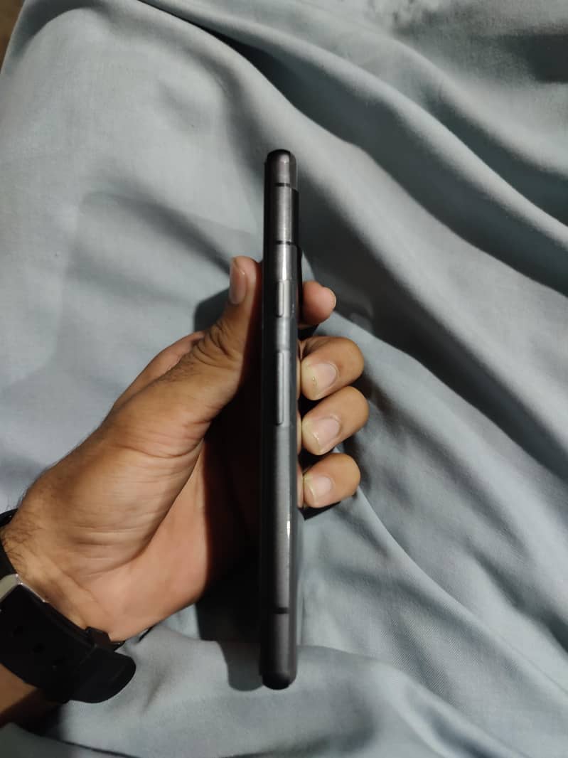 Google Pixel 7a 4