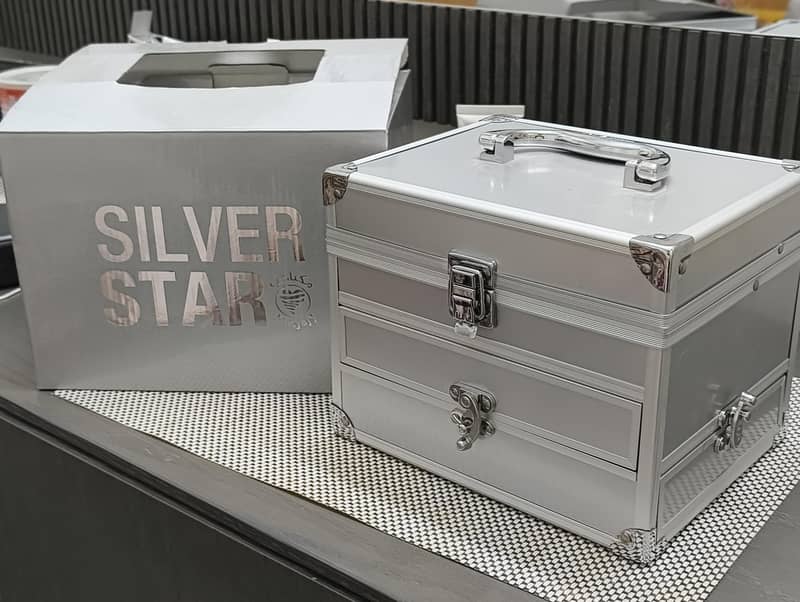 makeup box 1